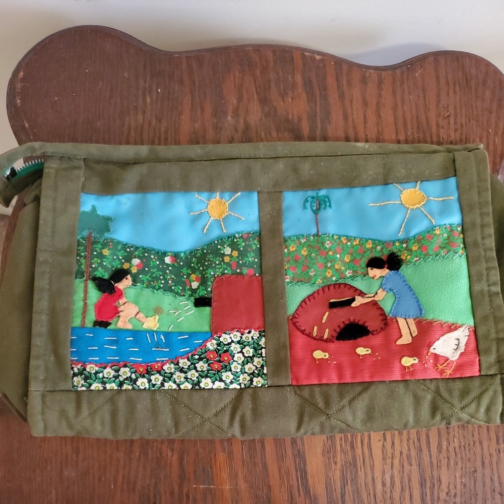 Handmade Peruvian Cotton Blend Cosmetic Bag Zipper Top Canvas Lining